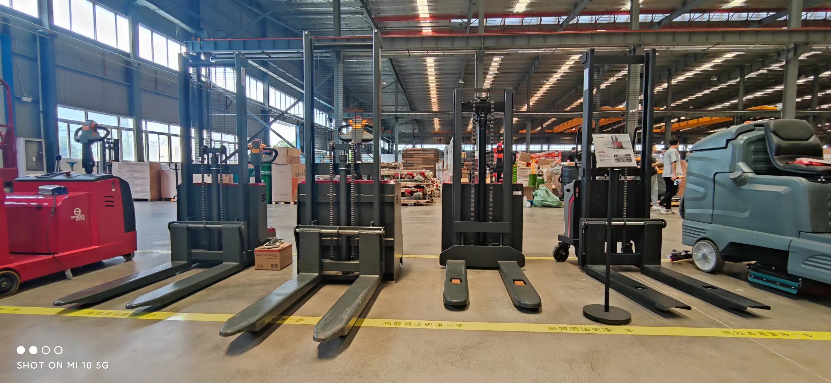 揚子電動堆高車 揚子電動堆高車